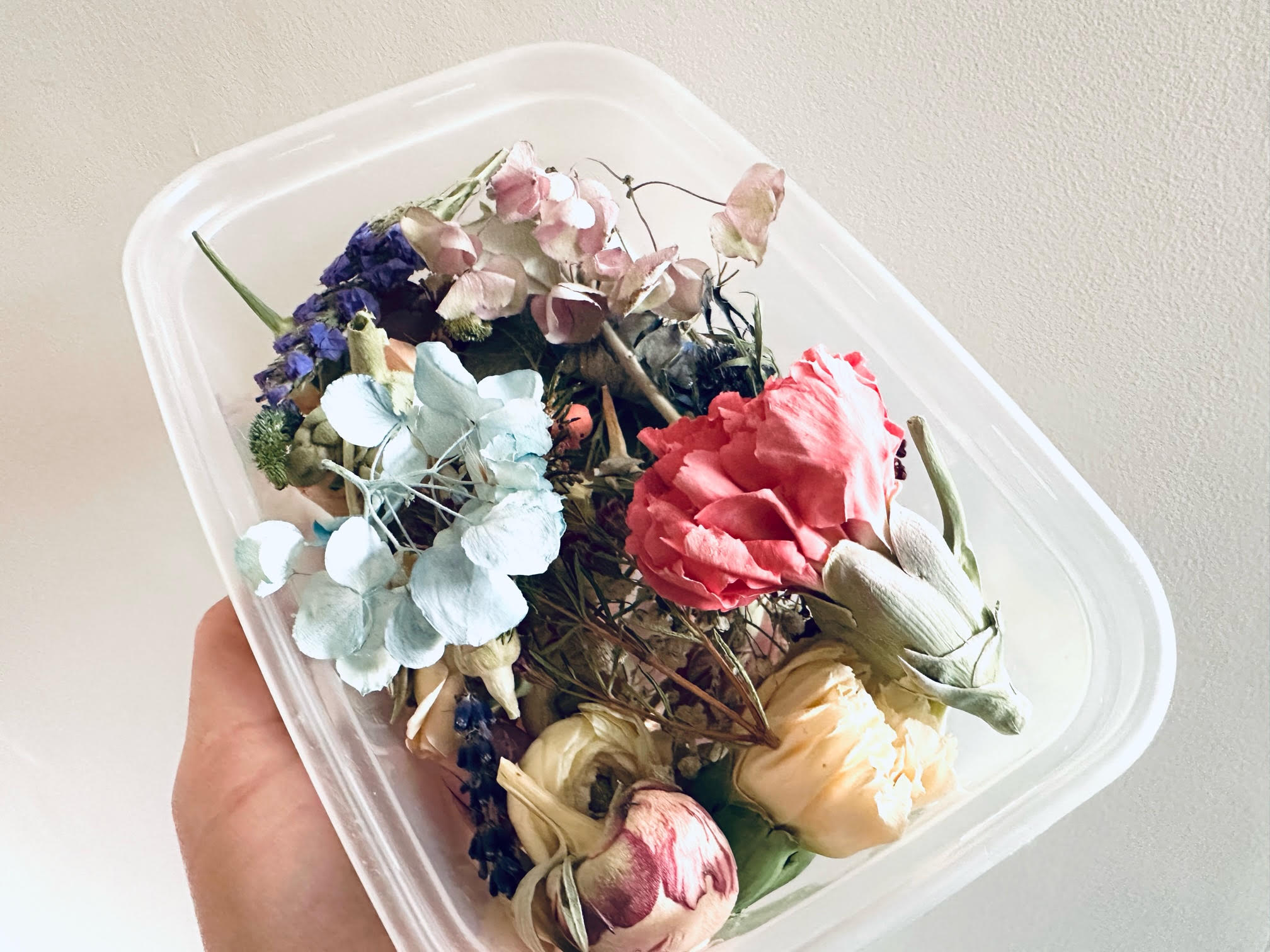 How To Preserve Your Own Flowers At Home? 